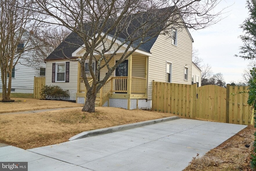 Photo - 2802 Urbana Dr