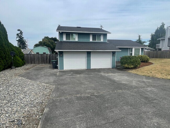 Photo - ***PENDING APPLICATION***Spacious and Comfortable 3 Bedroom Home