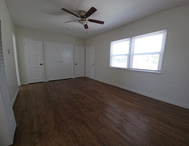 Photo - 242 Glendora Ave Unit 4