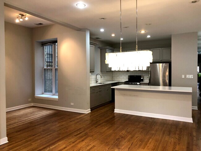 Kitchen/Den - 859 N La Salle Dr Unit 1