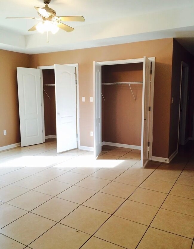 Photo - 503 N Holly St Unit Apartment