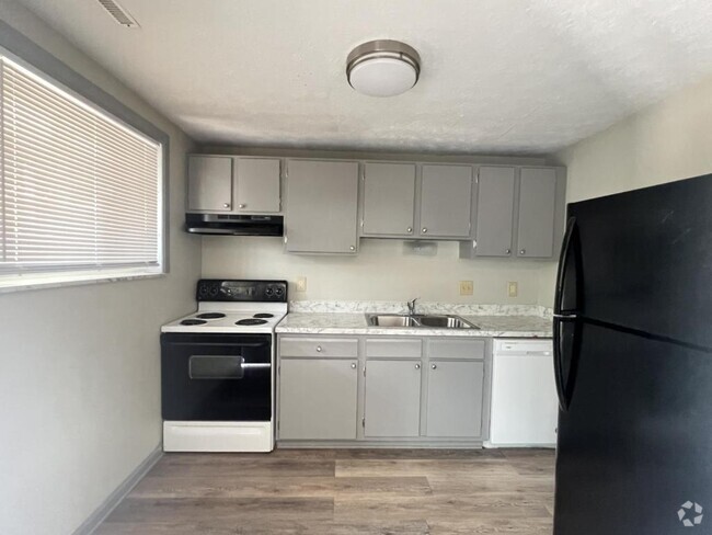 Building Photo - 355 E 20th Ave Rental