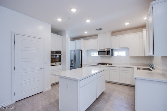 Photo - 2555 Hampton Rd Unit 11201