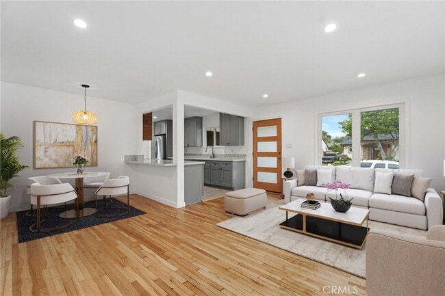 Building Photo - 14900 Doty Ave Rental