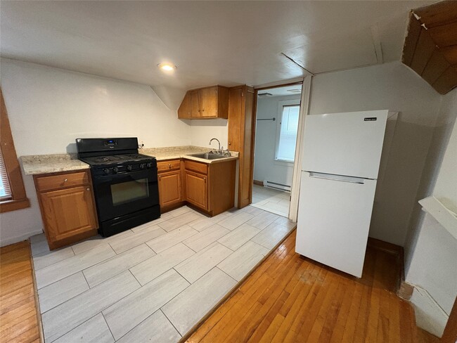 Photo - 24 Baxter St Unit 2