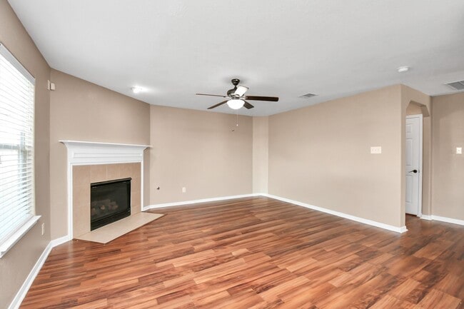 Photo - 1118 Desert Palms Ln