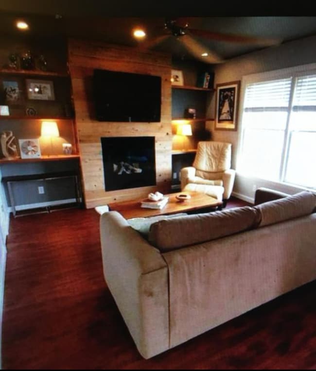 Photo - 3010 Taylorsville Rd