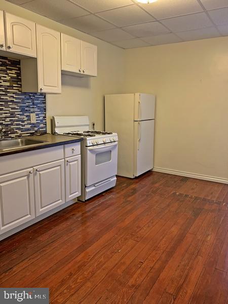 Photo - 121 S Queen St
