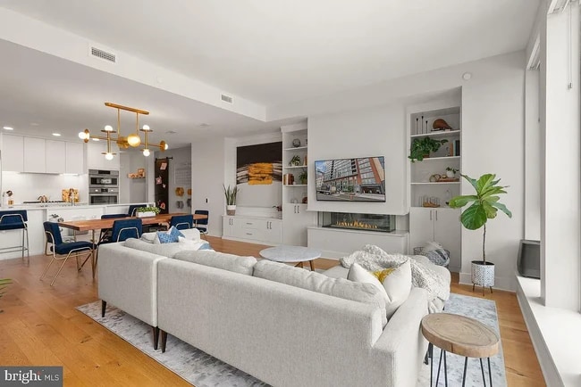 Photo - 1211 Van St SE Unidad PH 13B