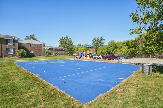 Photo - Southpointe Square
