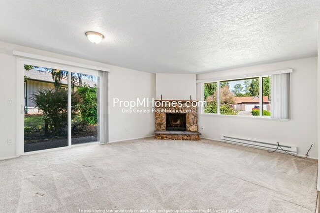 Photo - Updated Two Bedroom Duplex in Newberg!
