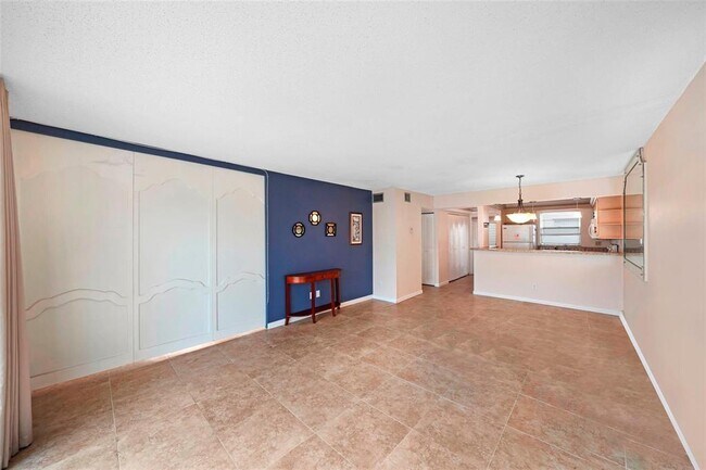 Photo - 7500 NW 30th Pl Unit 402