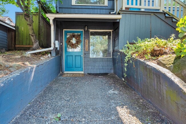 Building Photo - 6908 8th Ave NE Unit B Rental
