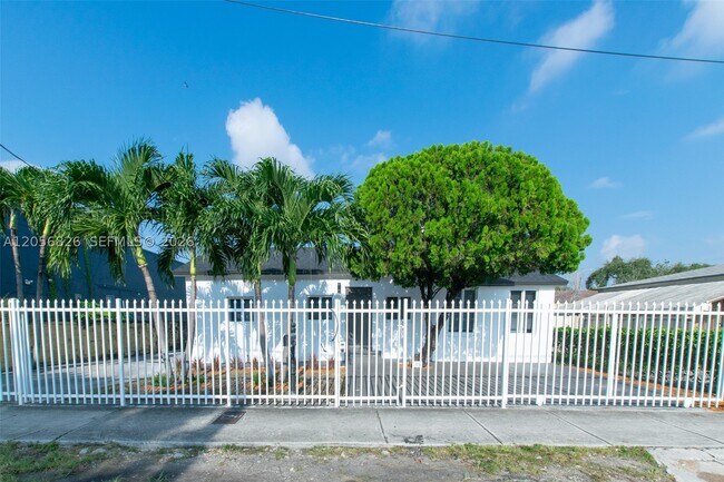 Photo - 2324 NW 14th Ave