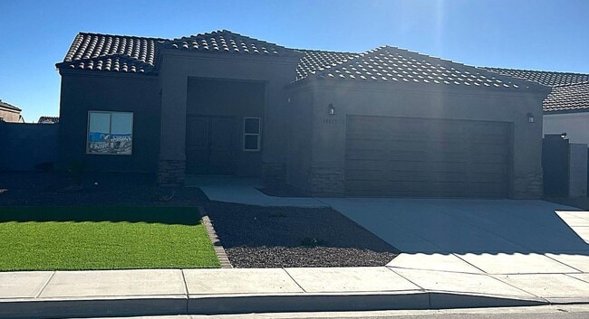 Building Photo - 10615 E 45th Pl