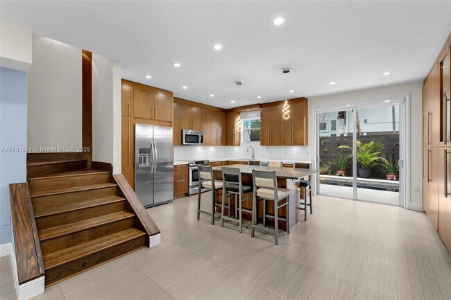 Photo - 2993 Ruth St