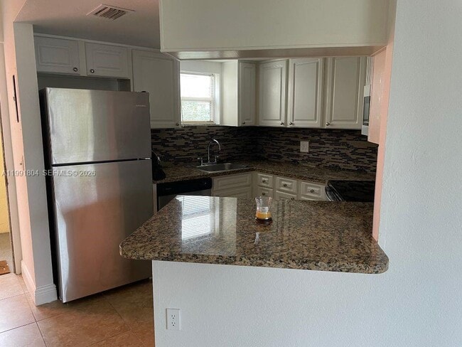 Photo - 8255 Lake Dr Unit 401