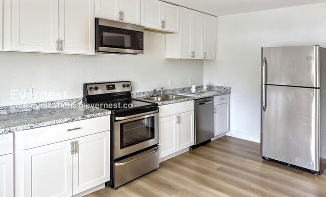 Photo - 2317 W Adams St