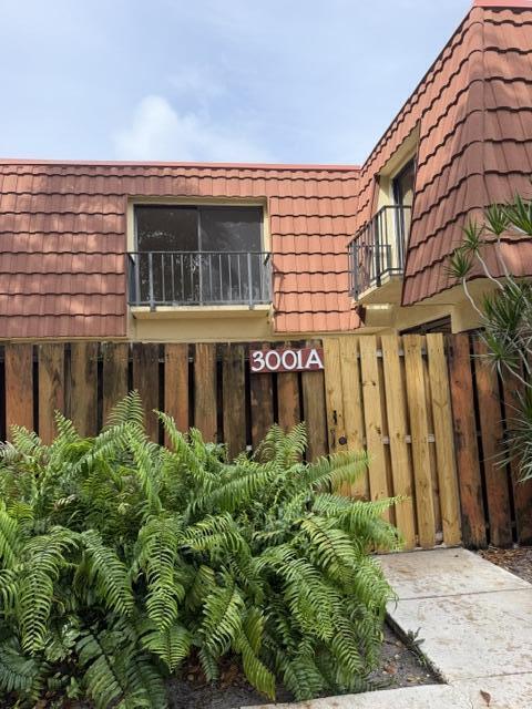 3001 San Clara Dr