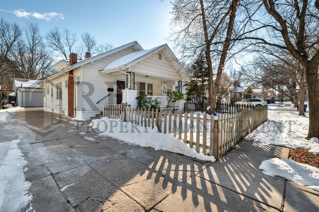 Photo - 410 S Estelle St