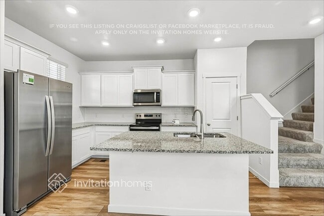 257 S Uriah St