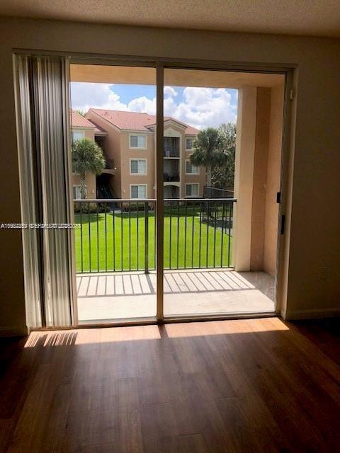 Photo - 8010 N Nob Hill Rd Unit 204