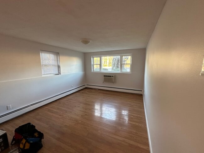 Photo - 270 Main St Unit 2