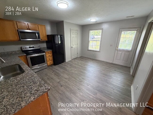 Photo - 284 Alger Ln