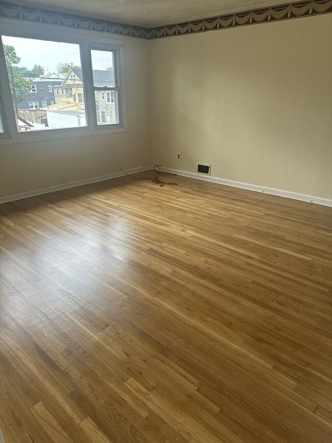 Livingroom - 144 Telford St