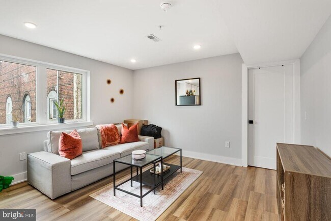 Photo - 3965 Lancaster Ave Apartment Unit 204