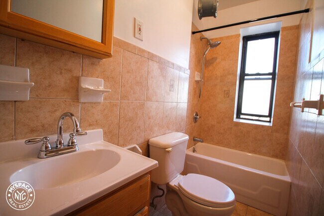 Photo - 322 Rodney St Unidad 25