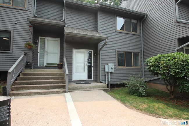 Photo - 156 Conestoga Way Unit 156