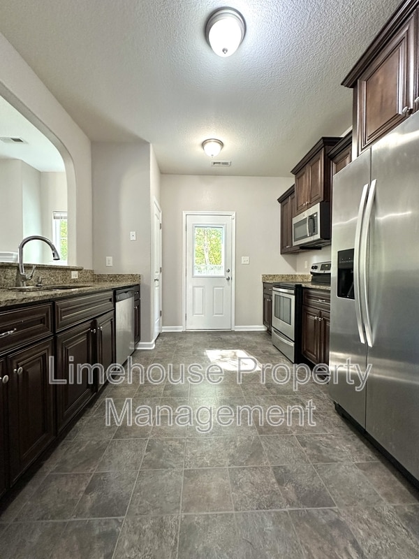 Photo - 1909 Chesapeake Dr