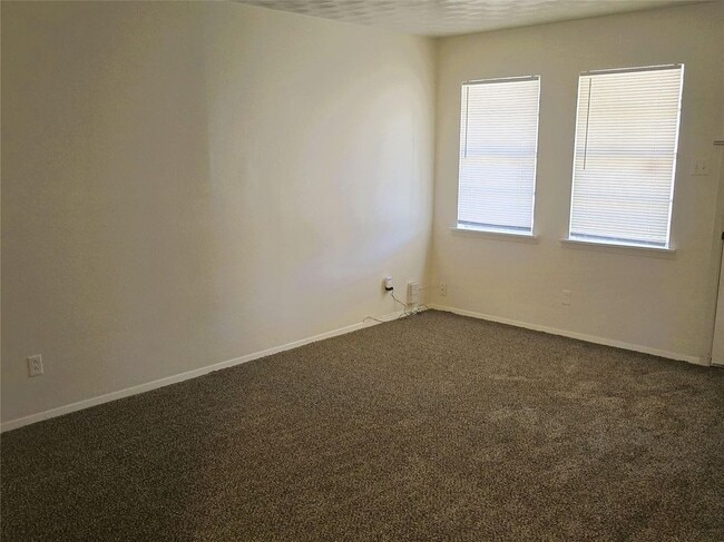 Photo - 2414 52nd St