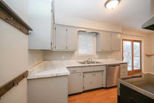 Photo - 3907 14th Ave NW