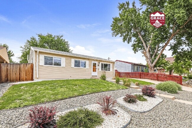 Building Photo - 1611 S Julian Way