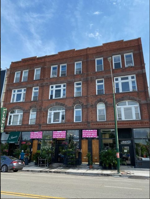 Building Photo - 1043 W Grand Ave Unit 2 Rental
