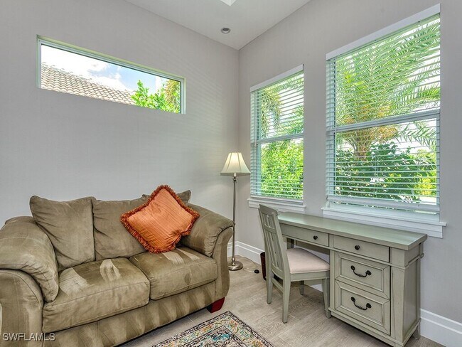 Photo - 712 108th Ave N