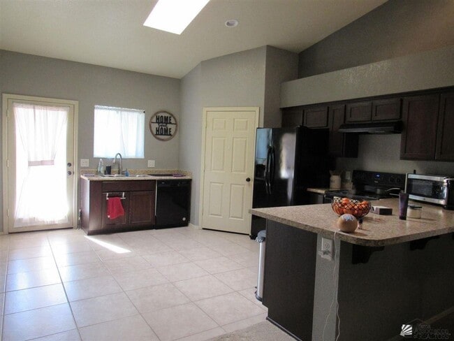 Photo - 2 Bedroom/2bathroom Townhome off of 9E