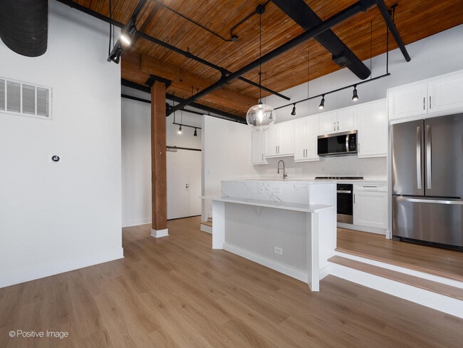 Photo - 1725 W North Ave