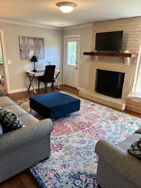 Photo - 747 Gypsy Ln