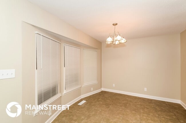 Photo - 101 22nd Ave NW