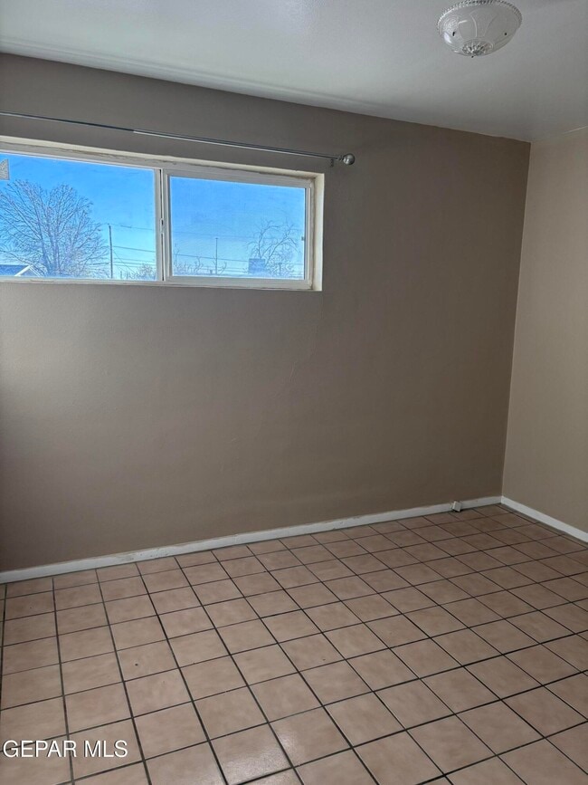 Photo - 7873 La Grange Ct