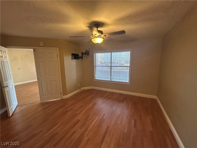 Photo - 6800 E Lake Mead Blvd Unidad 1055