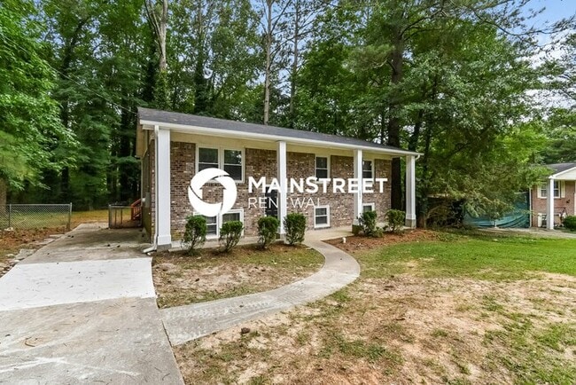 Photo - 5 Bedroom Pet-Friendly Home in Atlanta, GA with Main Street Renewal
