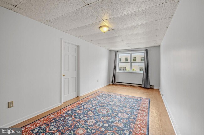 15 N Washington St Unit 5