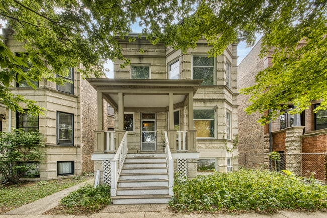 Building Photo - 2639 N Whipple St Rental