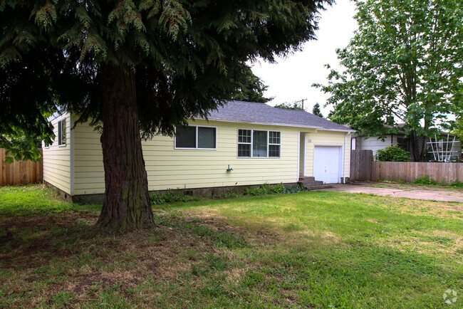 Building Photo - Fantastic 2-Bedroom, 1-Bath Home With Soli...