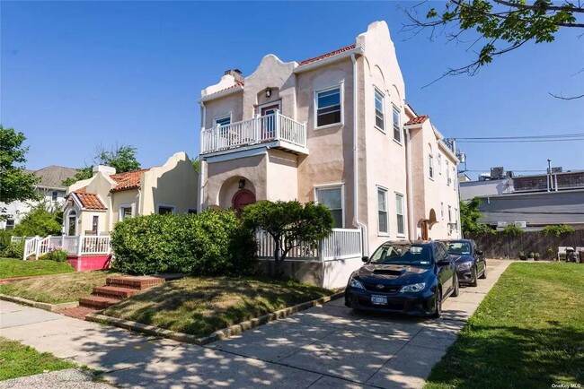 Photo - 233 W Walnut St Apartamento Unidad Upper