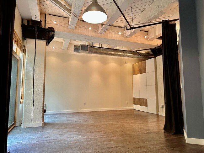 Photo - Stunning Pearl District Loft with Most Uti... Unidad 324